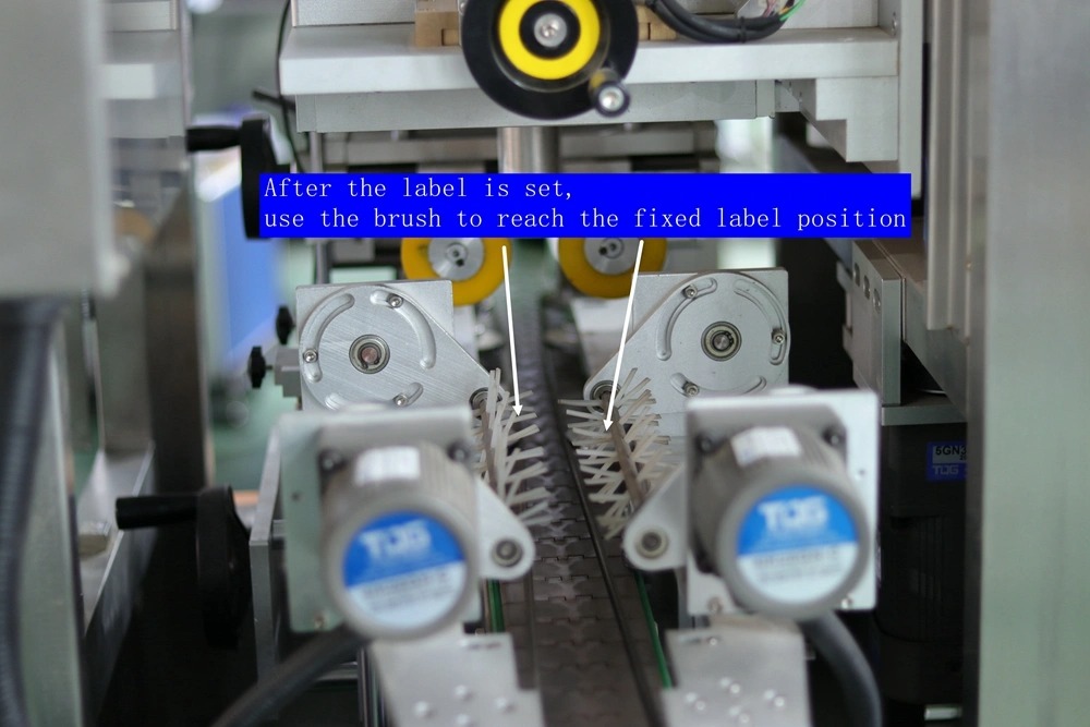 Zatvarač na vratu boce Brtvljenje Automatski stroj za etiketiranje skupljajućih rukava